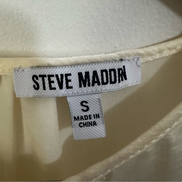 Steve Madden Cream Peplum Blouse with Billowy Sleeves - Picture 3 of 4